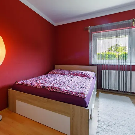 Ildiko By Interhome Nyaraló